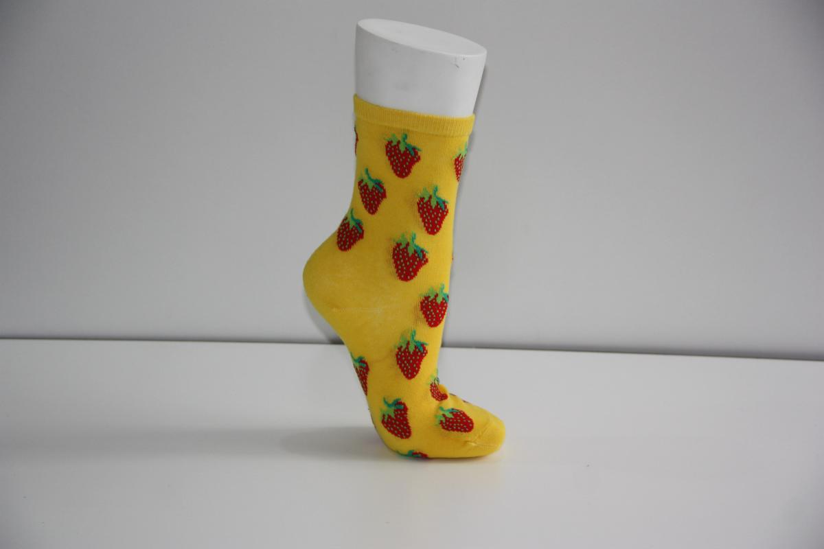 4’Lü Kadın Asortli Meyve Desen Karışık Renk Soket Çorabı