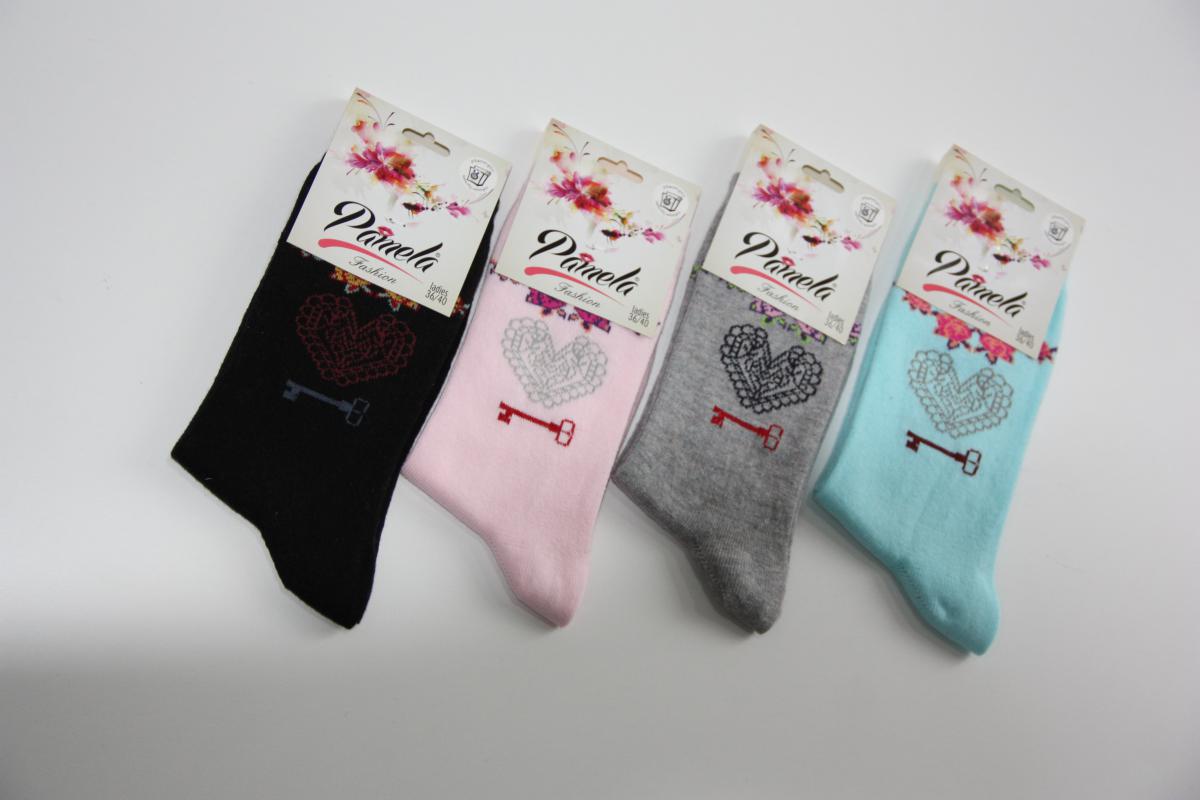4-Piece Women’s Asorted Heart Pattern Mixed Color Socket Socks