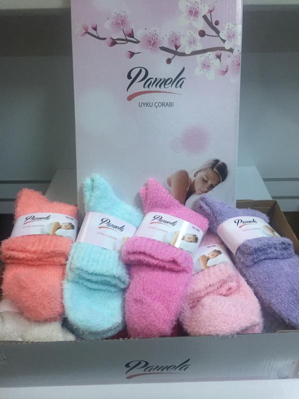 Pamela Boxed, 12 Fury Socks