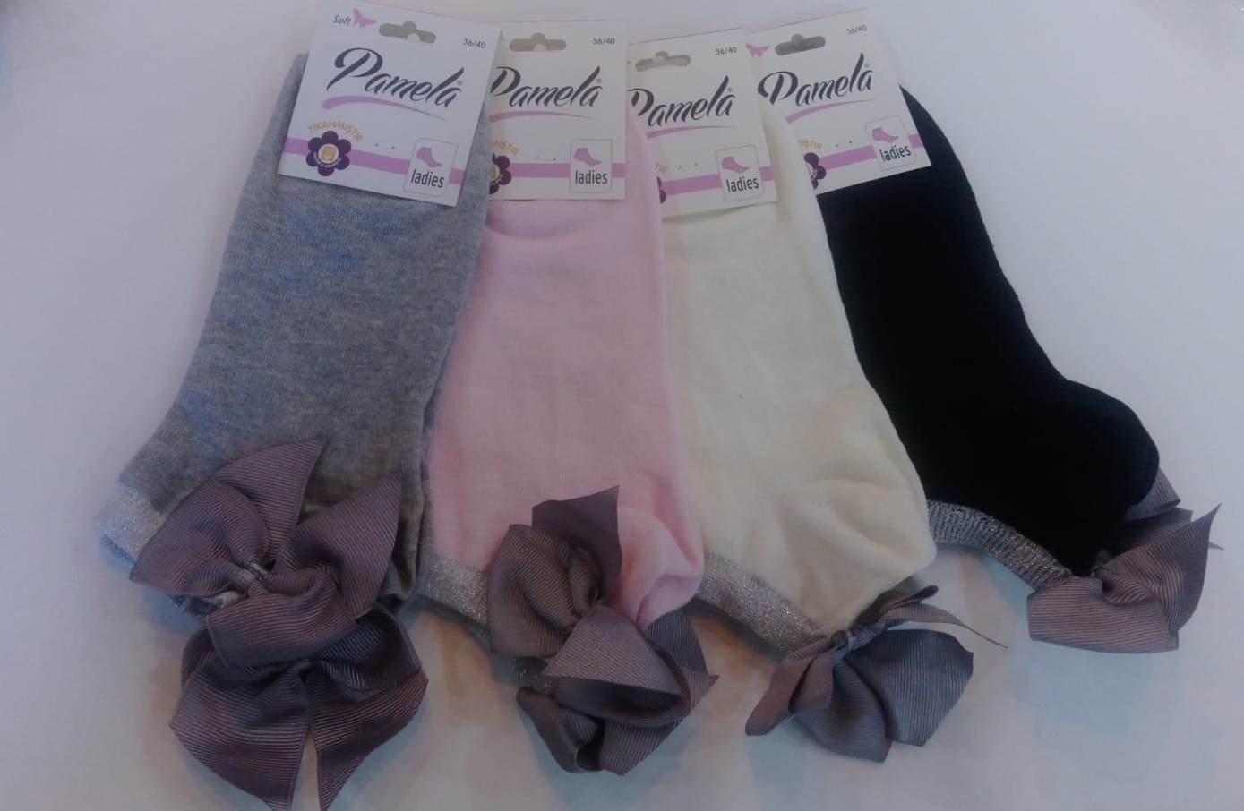 Pamela Kurdelalı Bayan 12 Çift Renkli Lastikte Simli Patik Çorap