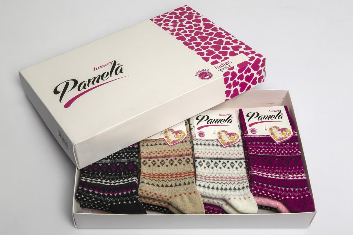 Pamela Boxed, 12 Piece, Small Rug Pattern Female Socks